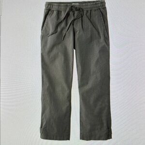 L.L. Bean Ripstop crops, medium